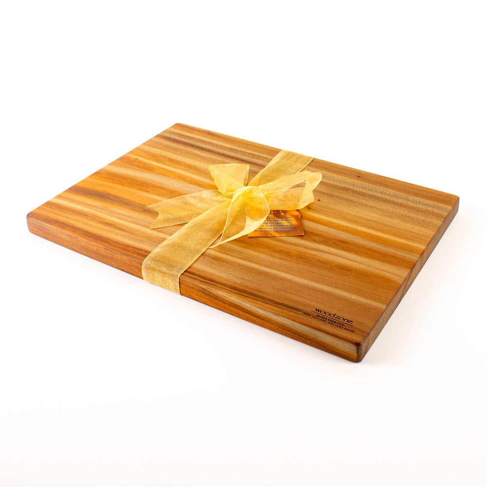 The Great NZ Chopping Board 350x250 Rare Grain Ancient Kauri