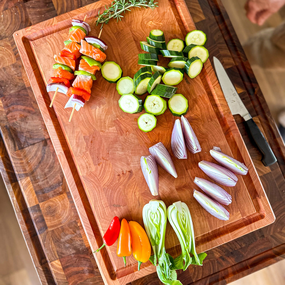 End Grain Chopping Board with Juice Groove, Extra Large, 550x350x60 Macrocarpa