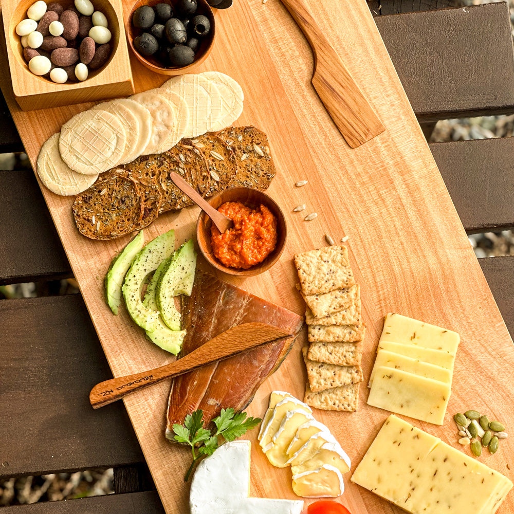 Serving Platter Board with Hand Holds 600x300