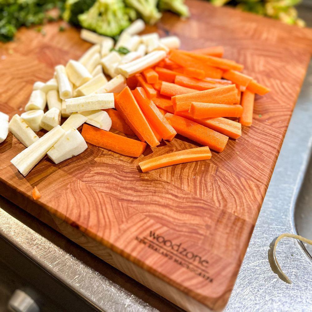 End Grain Chopping Board, Extra Large, 550x350x60 Macrocarpa