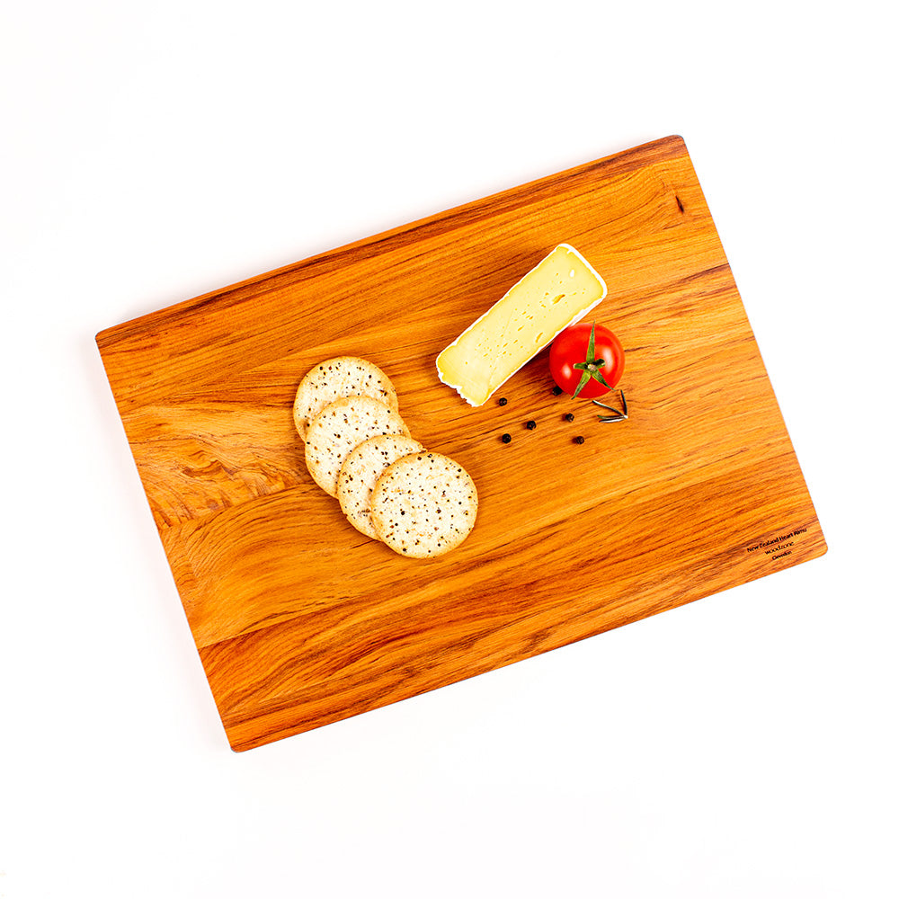 The Great NZ Chopping Board 350x250 with Engraved Icon