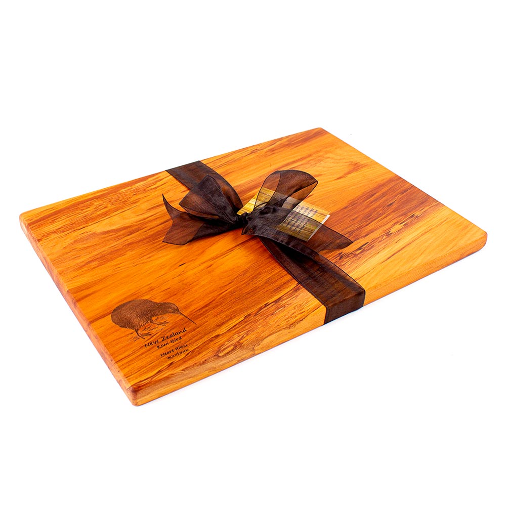 The Great NZ Chopping Board 350x250 with Engraved Icon