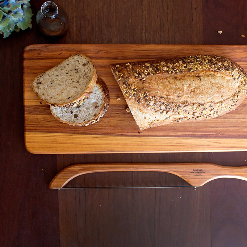 The Great NZ Bread Knife and Handle Board Set