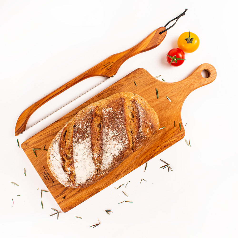 The Great NZ Bread Knife and Handle Board Set